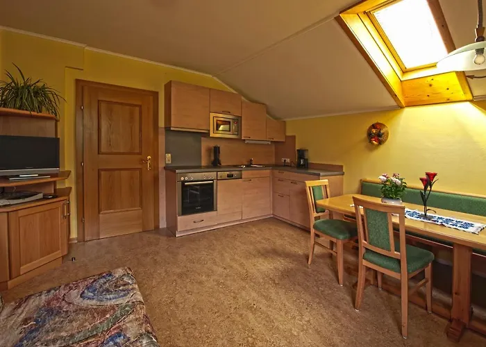 浩西本古公寓 巴德加斯坦