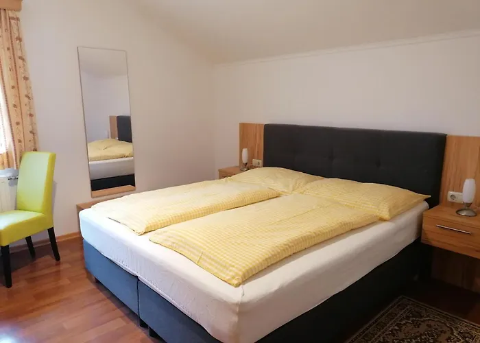 浩西本古公寓 巴德加斯坦